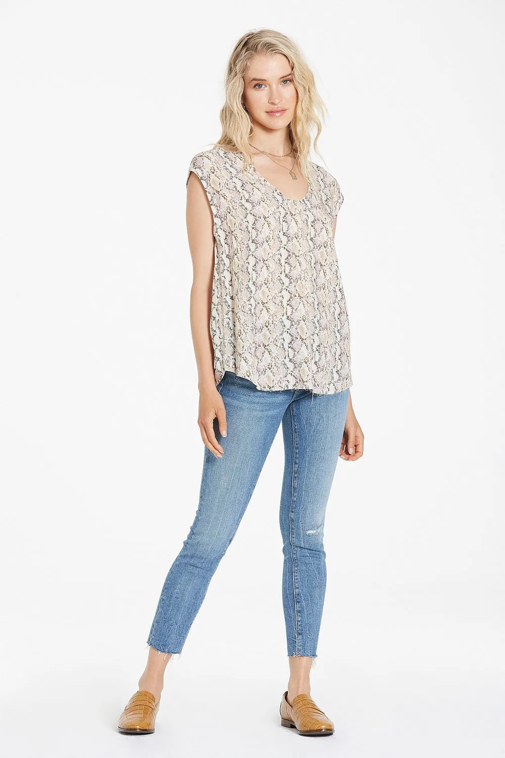 SLEEVELESS SNAKE PRINT TOP | MULTI